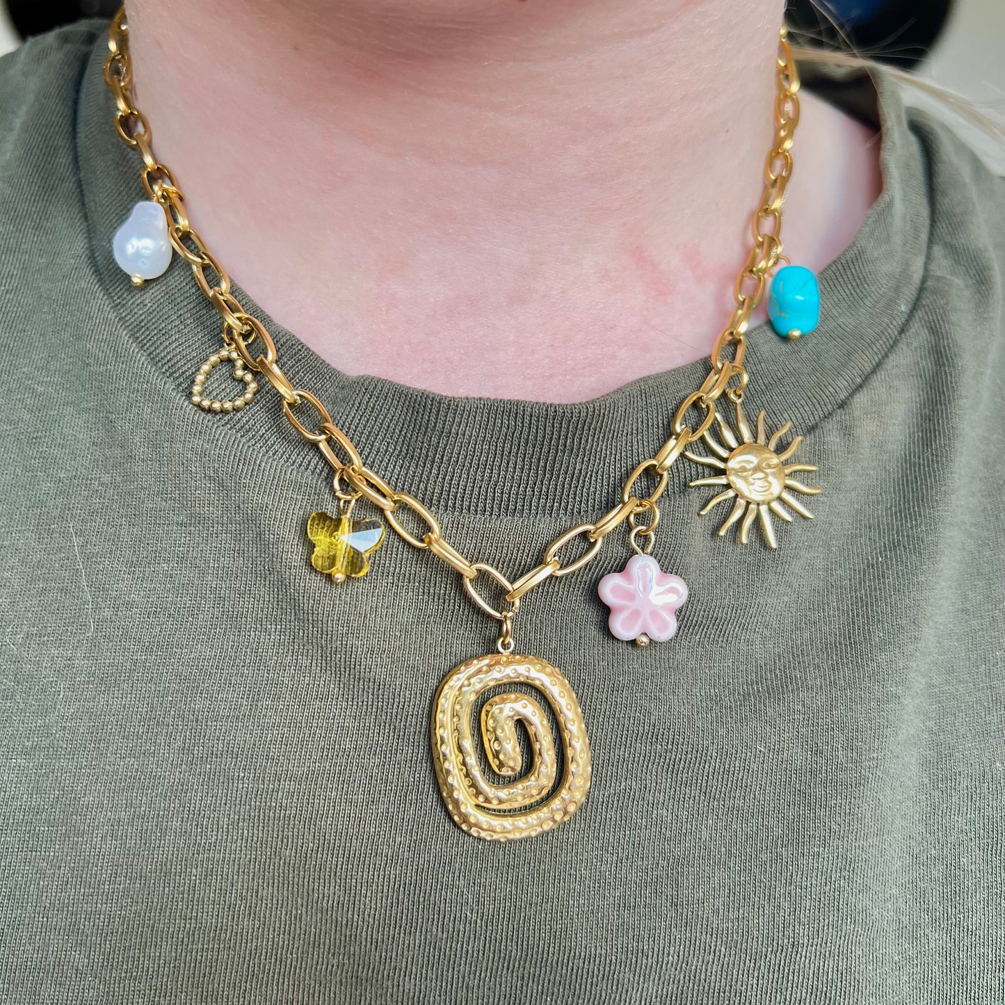 Lucie chain