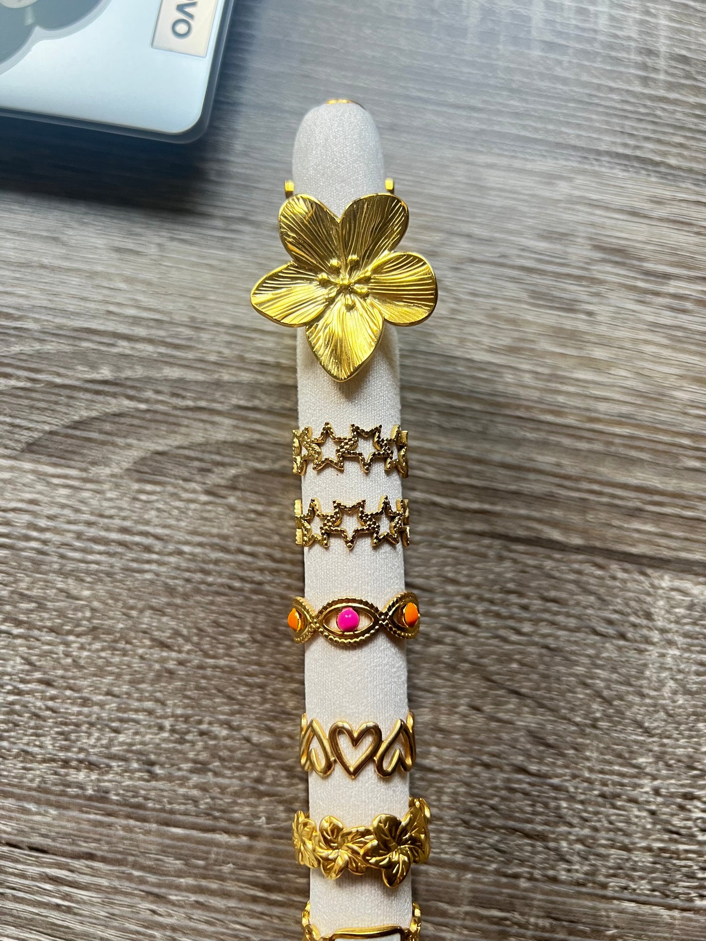 Jasmine ring