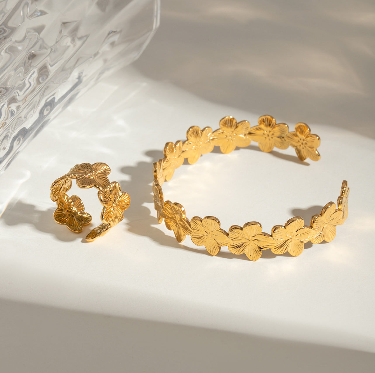 Lara bangle