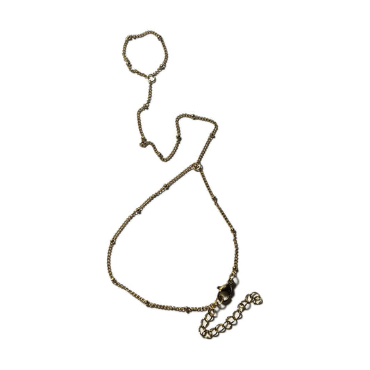 Liv hand chain