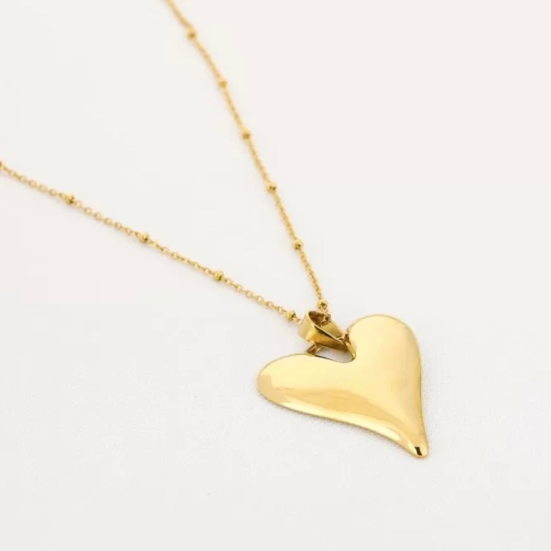 Sabrina chain