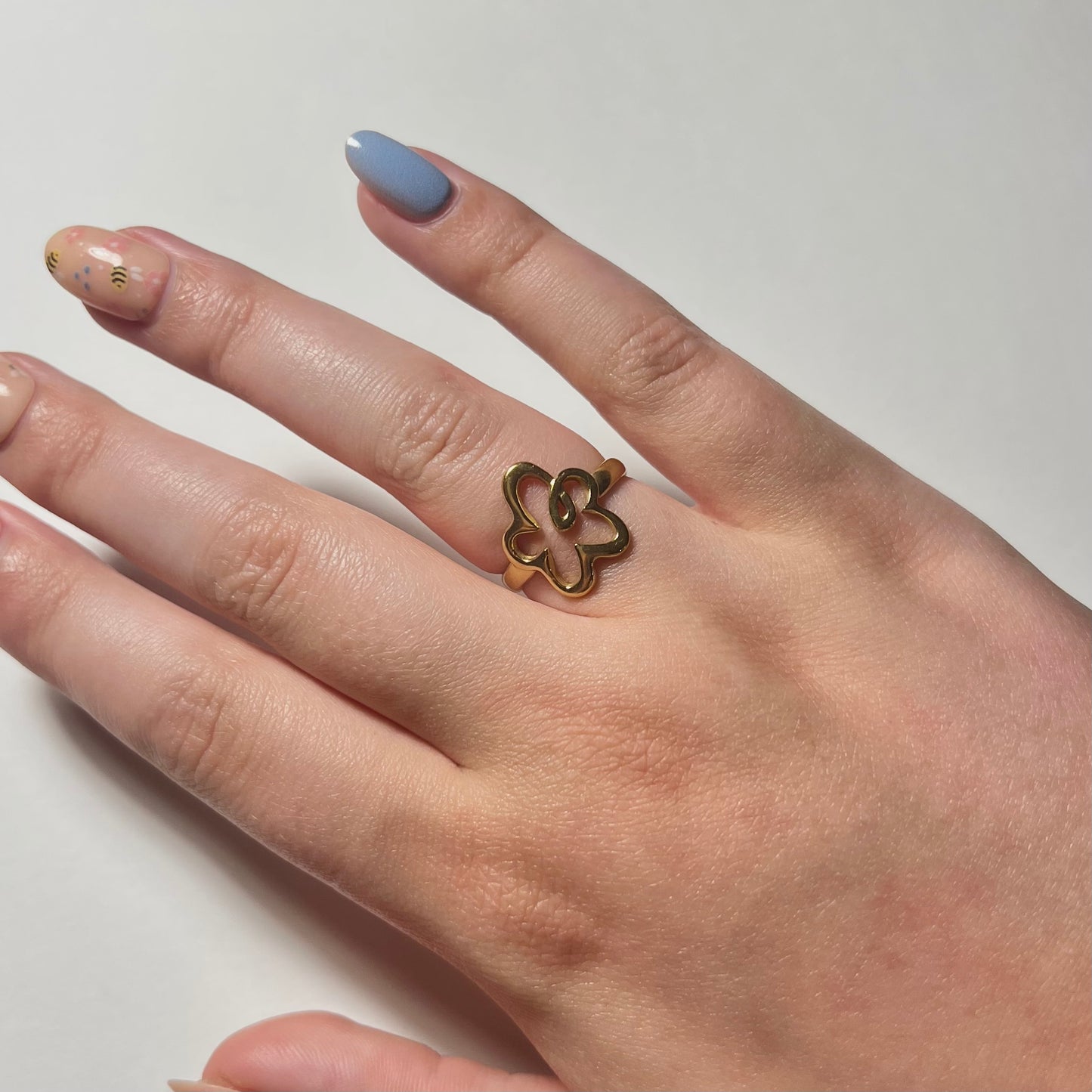 Diade ring
