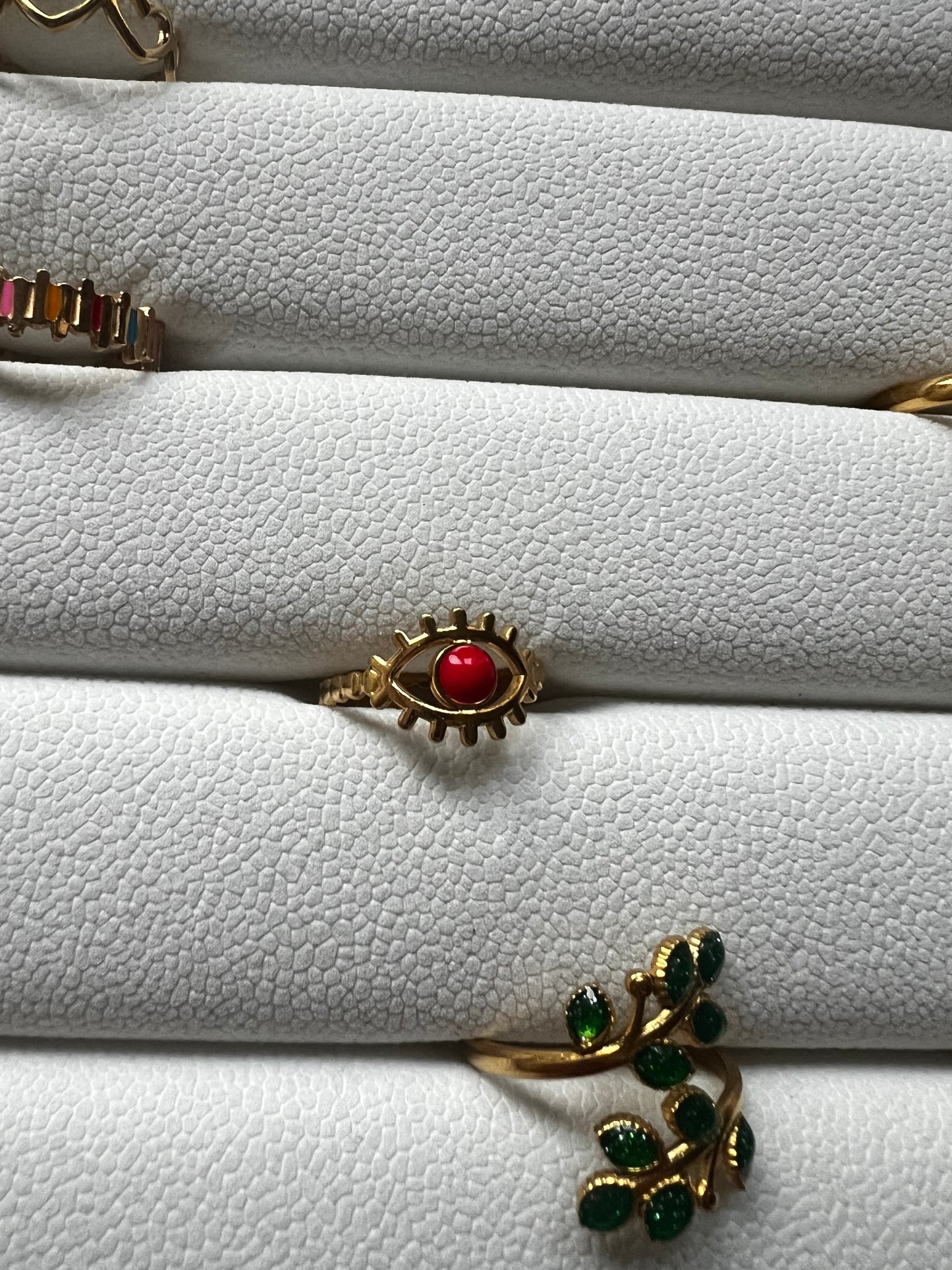 Danisha ring