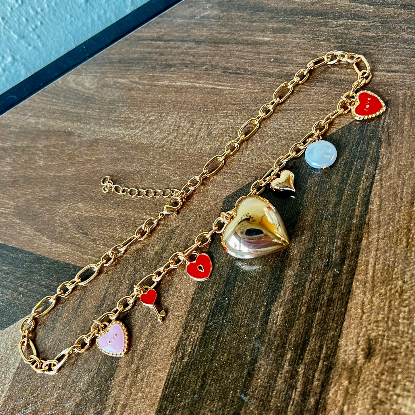 Amber chain
